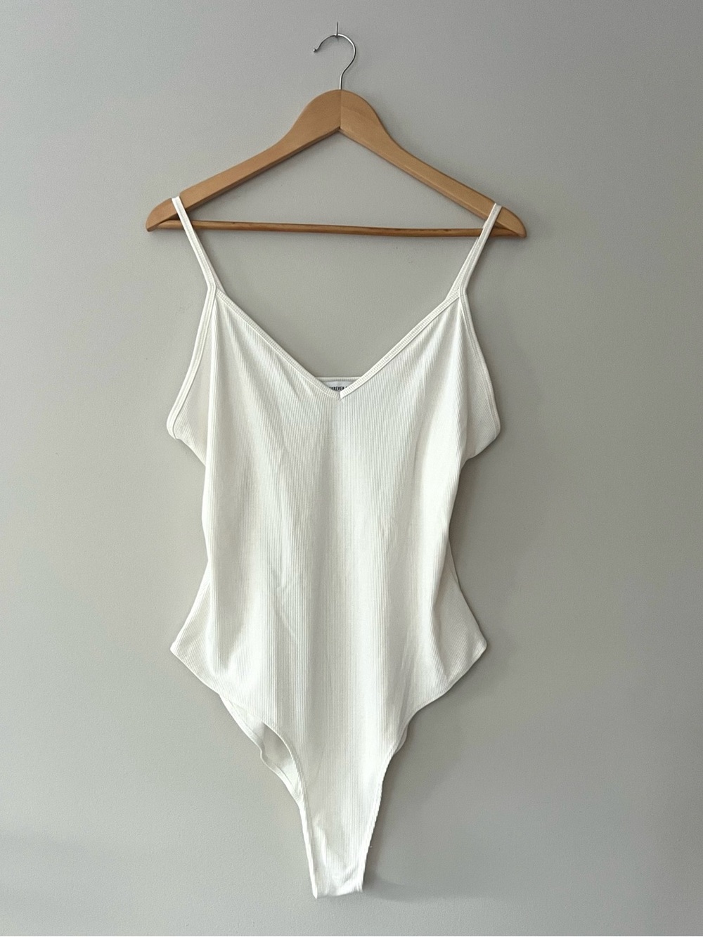 Forever 21+ White Ribbed V-Neck Bodysuit Size 2X Minimalist Basic